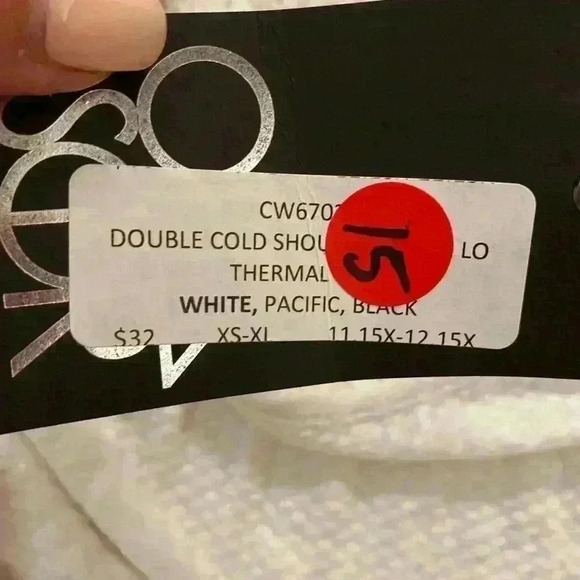 Chaser Womens cold shoulder long sleeve thin waffle print white casual NEW top - Picture 9 of 13